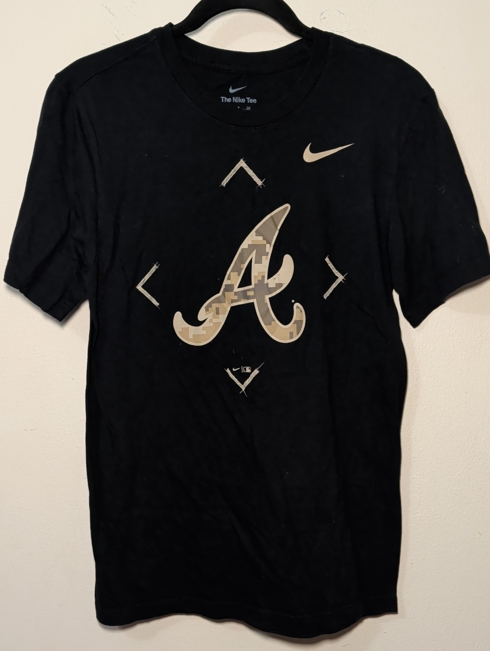 Nike MLB Atlanta Braves Black Camo Logo T-shirt Pro Sports Baseball Men's Size S